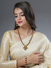 Eykaa Glorious Brilliance: Red Tiger Eye & Lava Set Bracelet