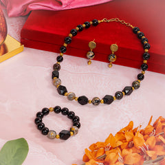 Eykaa Light Illuminate Trinity: Agate & Onyx Necklace With Earrings Set