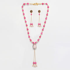 Eykaa Pink Jade With Shell Pearl Necklace With Earrings On A White Background.