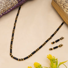 Eykaa Illuminate Whispers: Agate & Golden Hematite Necklace  with Earrings Set
