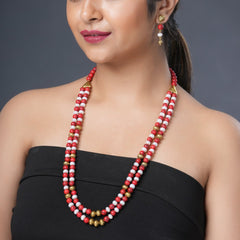 Girl Model Wearing Eykaa Red Howlite And Freshwater Pearl Necklace With Earrings.