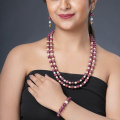 Girl Model Wearing Eykaa Dalmatian And Freshwater Pearl Necklace With Earrings And Bracelet.
Eykaa
stone jewellery
womens jewellery
earing for women
bracelet for women
necklace for women
jewellery stores