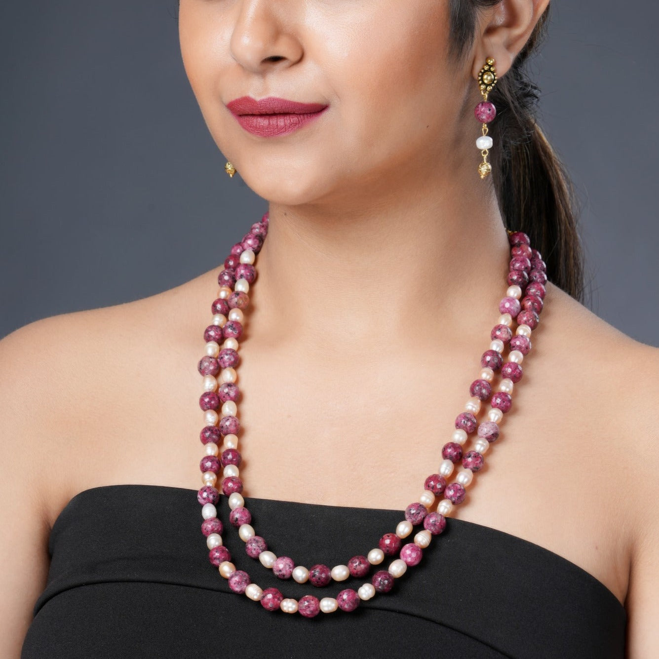 Girl Model Wearing Eykaa Dalmatian And Freshwater Pearl Necklace With Earrings.
Eykaa
stone jewellery
womens jewellery
earing for women
bracelet for women
necklace for women
jewellery stores