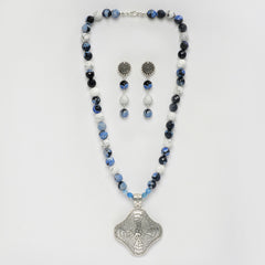Eykaa Glorious Grace: Agate & White Howlite Necklace With Earrings
