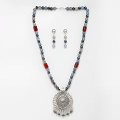 HEMATITE, AND AGATE, JADE WITH SILVER PENDANT NECKLACE WITH EARRINGS
Eykaa
stone jewellery
womens jewellery
earing for women
bracelet for women
necklace for women
jewellery stores