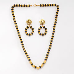Eykaa LAVA AND GOLDEN LAVA NECKLACE WITH EARRINGS.