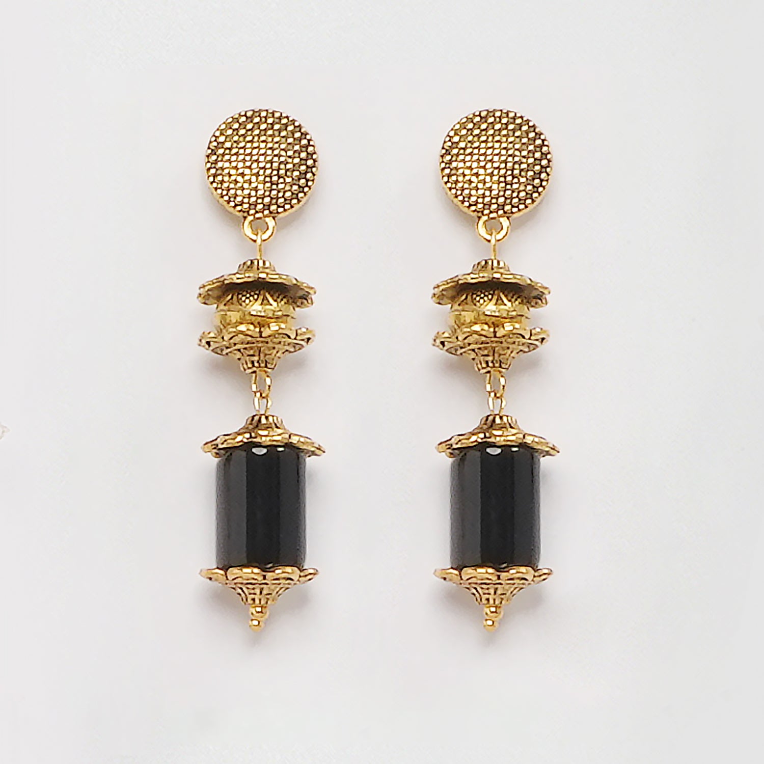 EYKAA GOLDEN CHAIN WITH BLACK ON X TUBE EARRINGS
