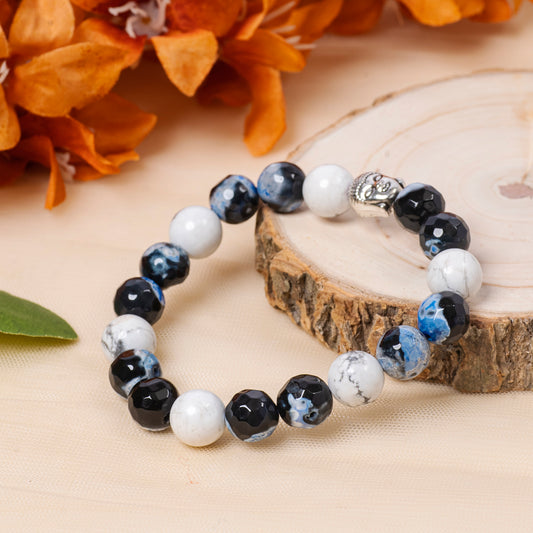 EYKAA AGATE AND WHITE HOWLITE BRACELET