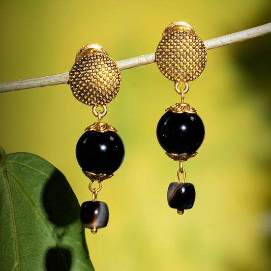 EYKAA BLACK ONYX AND HAKIK EARRINGS