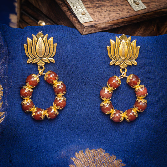 Eykaa GOLDEN LAVA AND RED ONYX EARRINGS