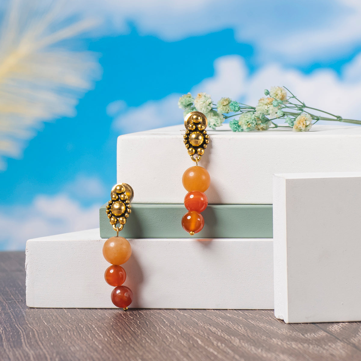 Eykaa AGATE WITH GOLDEN PENDANT AND TIGER EYE NECKLACE WITH EARRINGS