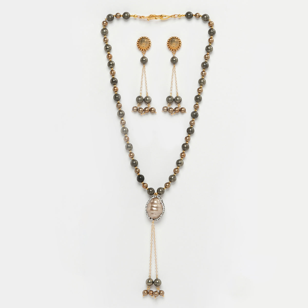 Eykaa Pyrite With Shell Pearls And Shell Pearl Pendant Necklace On A White Background.