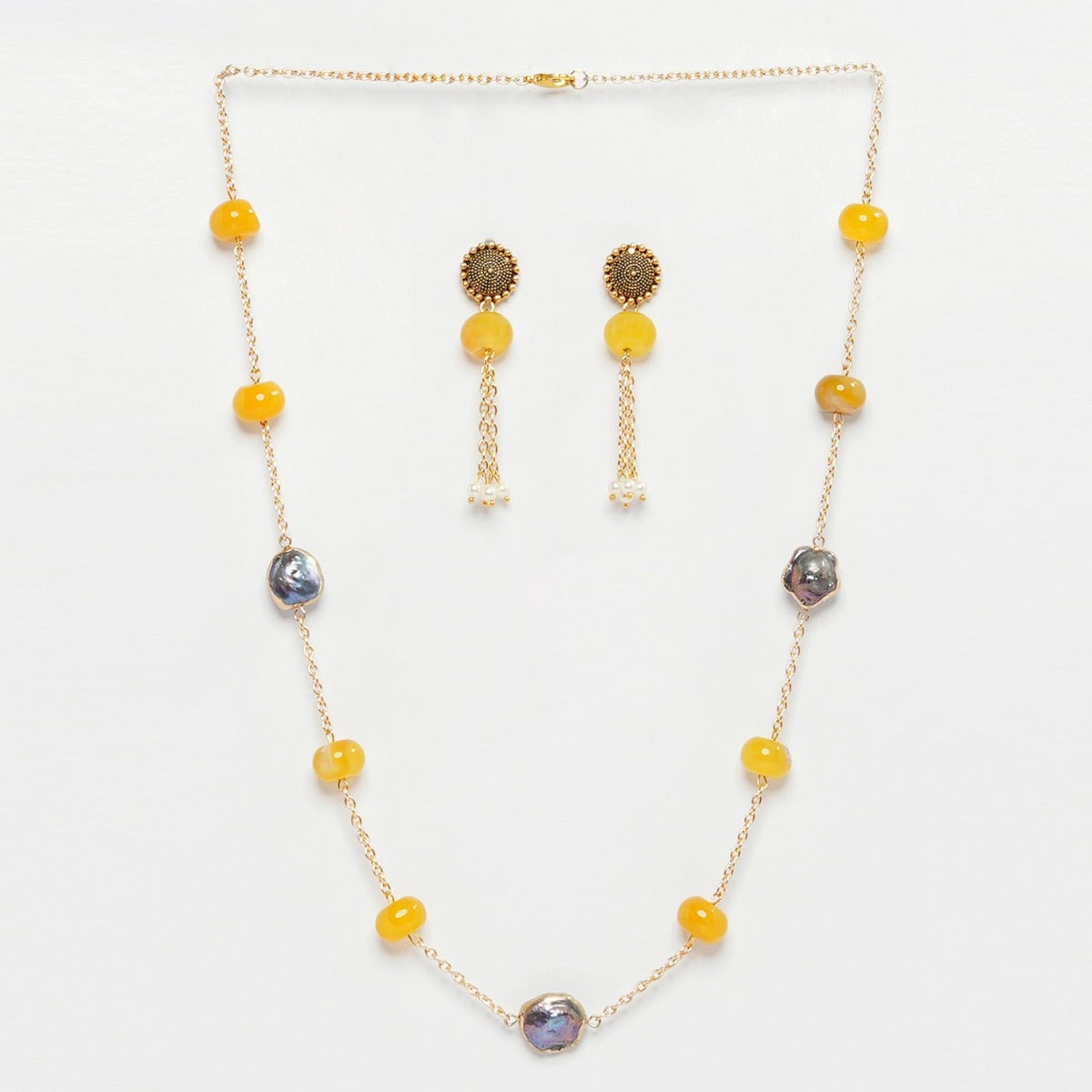 Eykaa Yellow Agate With Freshwater Pearl Necklace And Earrings On A White Background.