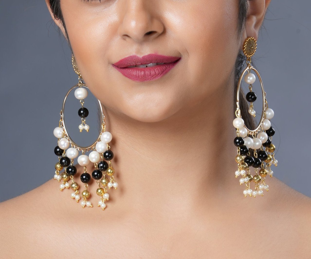 Girl Model Wearing Eykaa Black Jasper With Freshwater Pearl And Shell Pearl Earrings.