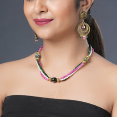 Girl Model Wearing Eykaa Jade With Agate And Shell Pearl Necklace With Earrings.