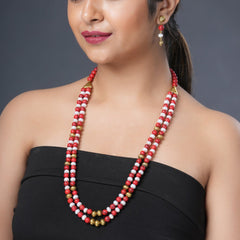 Girl Model Wearing Eykaa Red Howlite And Freshwater Pearl Necklace With Earrings.