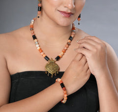 ORANGE AGATE AND BLACK ONYX NECKLACE WITH EARRINGS