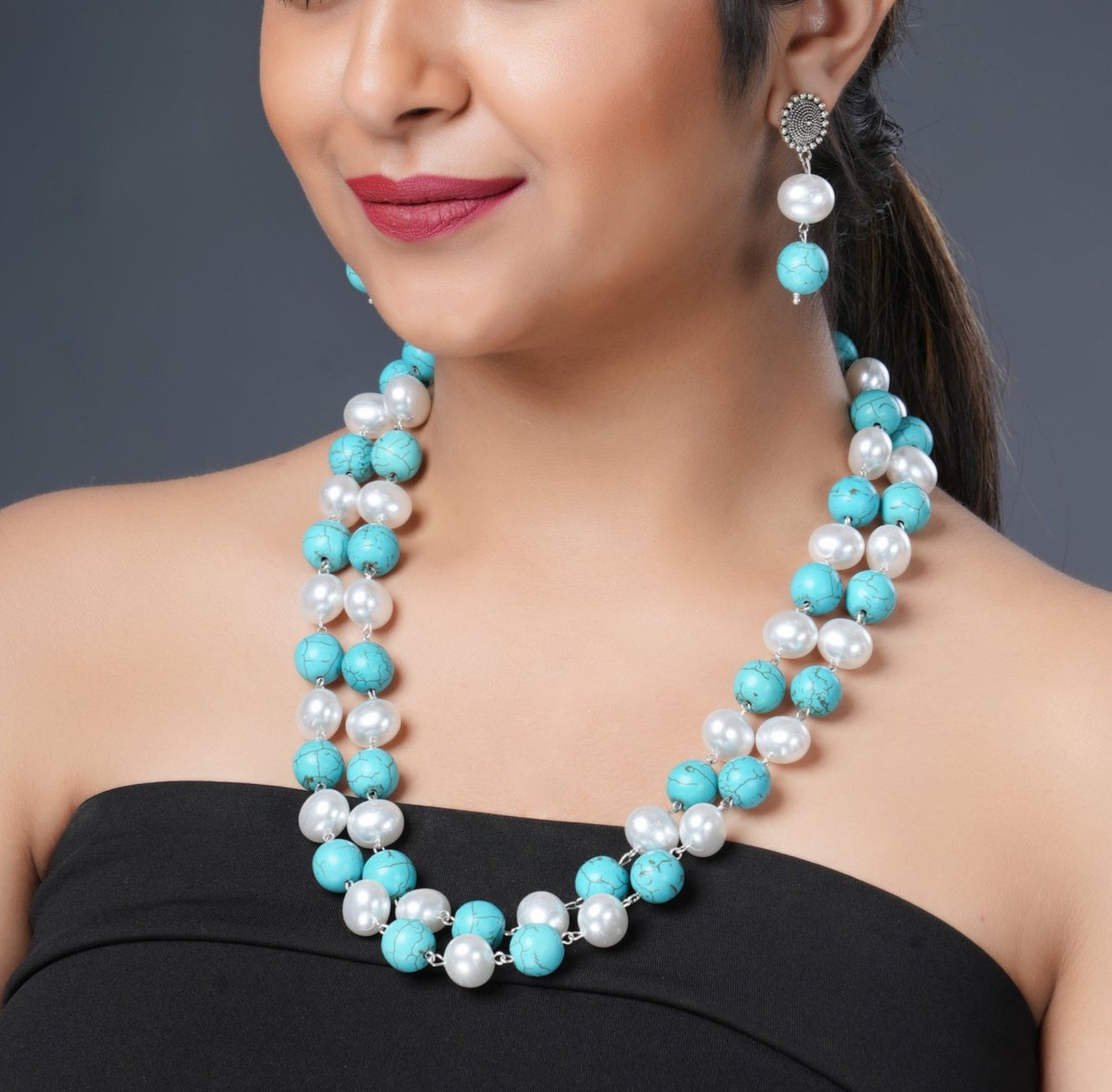 Girl Model Wearing Eykaa Firoza With Korean Pearl Balls Necklace With Earrings.