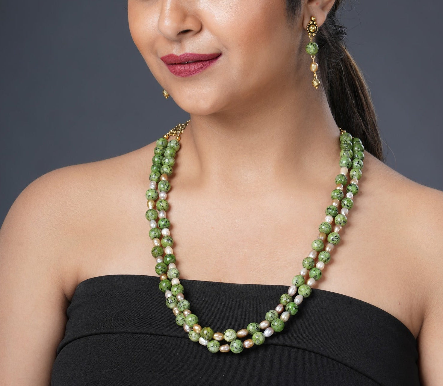 Girl Model Wearing Eykaa Dalmatian with Freshwater Pearl  Necklace with Earrings.