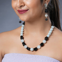 Girl Model Wearing Eykaa  Aquamarine With Lava And Black Onyx Statement Necklace With Earrings.