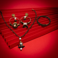 EYKAA GREEN FACETED JADE WITH FRESHWATER PEARL PENDANT WITH GOLDEN BEADS NECKLACE AND EARRINGS IN BALI PATTERN