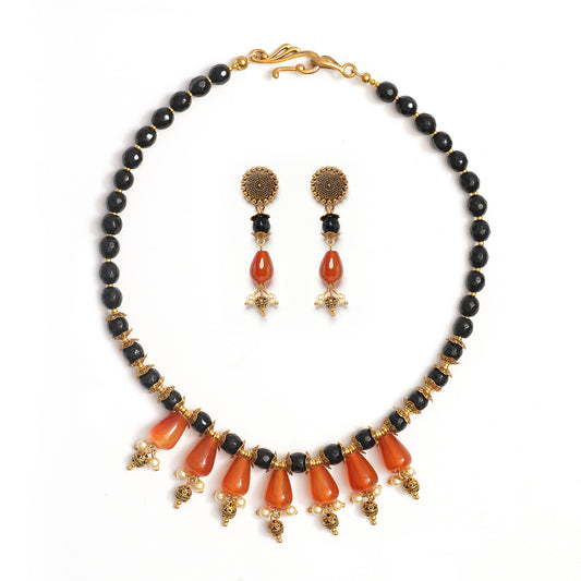 EYKAA CARNELIAN WITH BLACK FACETED JADE NECKLACE WITH EARRINGS