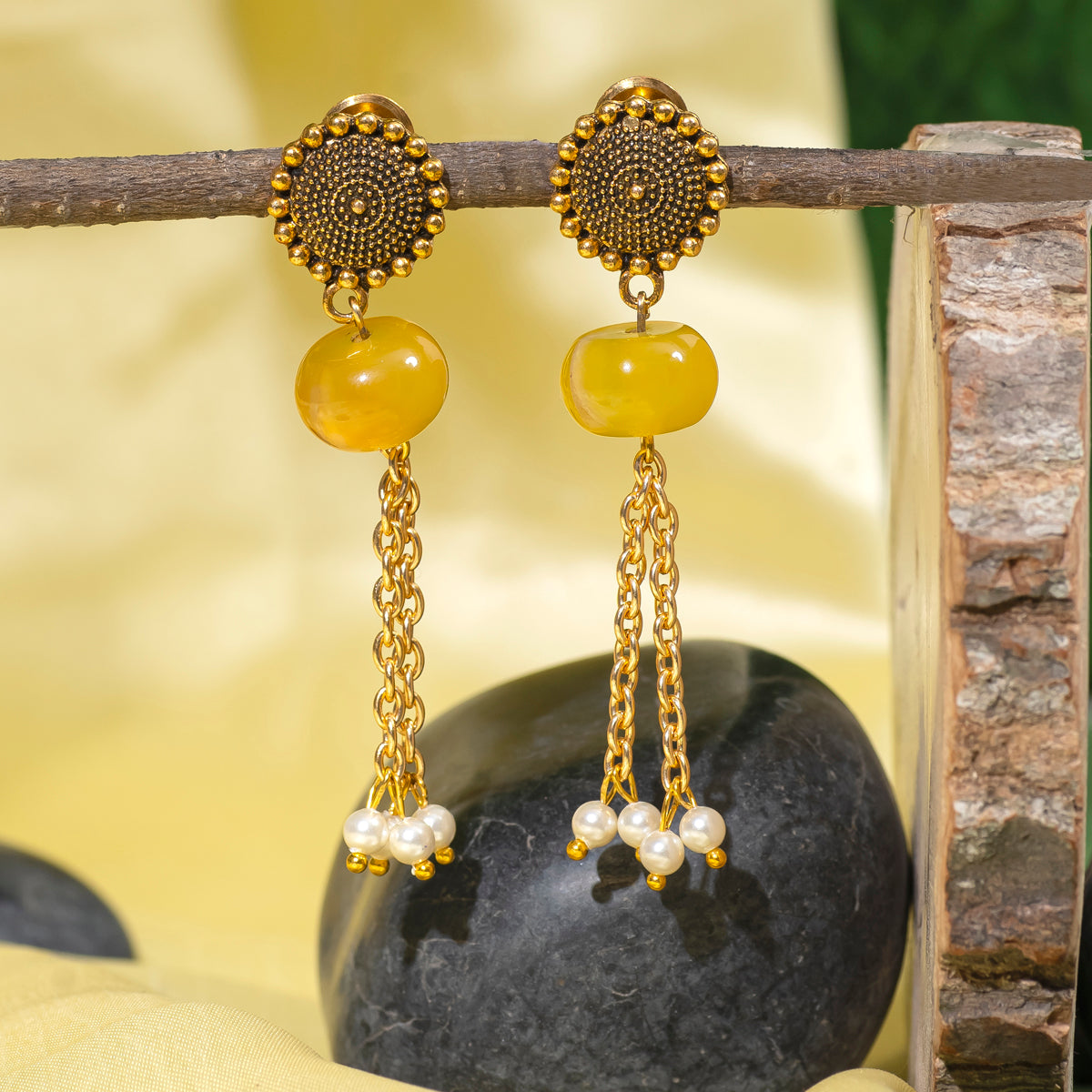  Eykaa Yellow Agate With Freshwater Pearl Earrings Hanging On The Tree Branch.