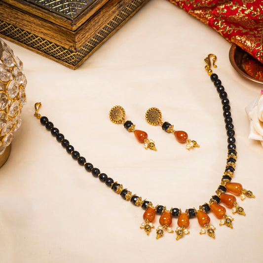 EYKAA CARNELIAN WITH BLACK FACETED JADE NECKLACE WITH EARRINGS