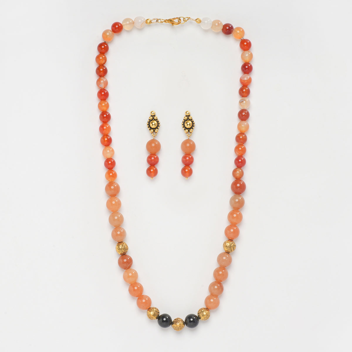 Eykaa AGATE WITH GOLDEN PENDANT AND TIGER EYE NECKLACE WITH EARRINGS