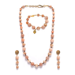 Eykaa peach moonstone with freshwater pearl and shell pearls semi precious stone jewellery with white background.